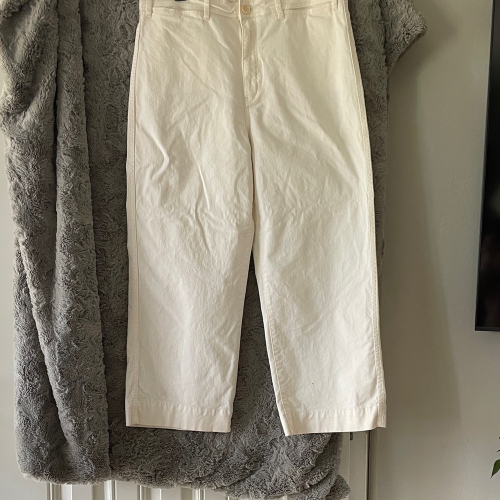 Cropped White Casual Pants